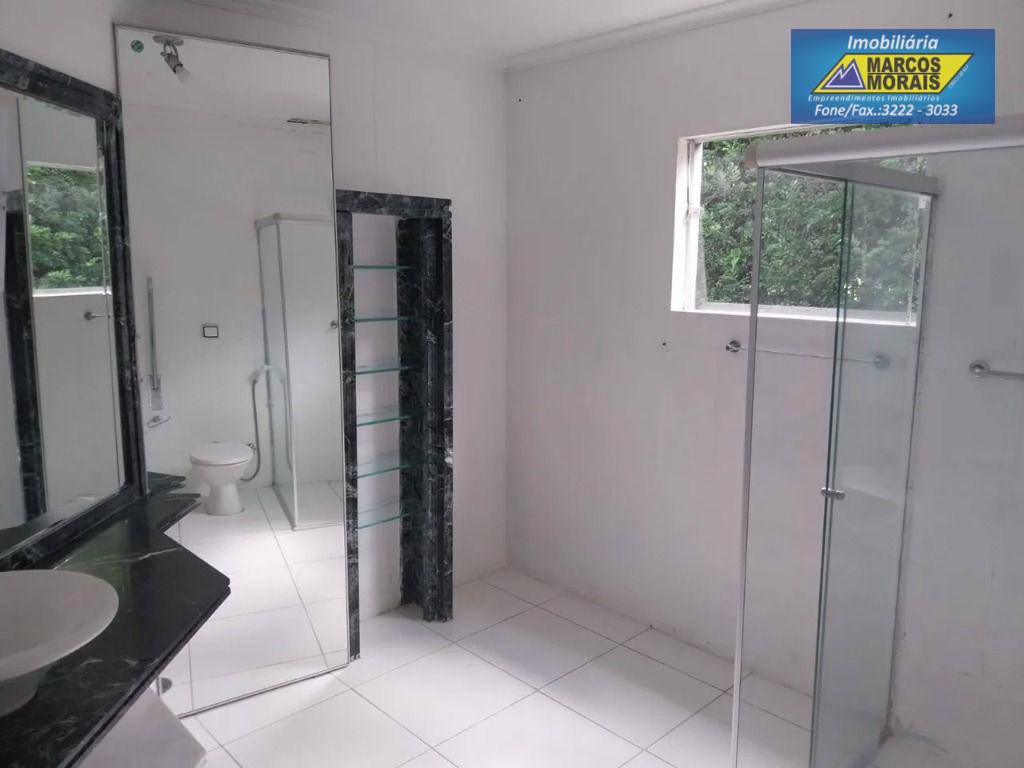 Casa de Condomínio para alugar com 3 quartos, 298m² - Foto 12