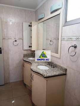 Apartamento à venda com 3 quartos, 115m² - Foto 2