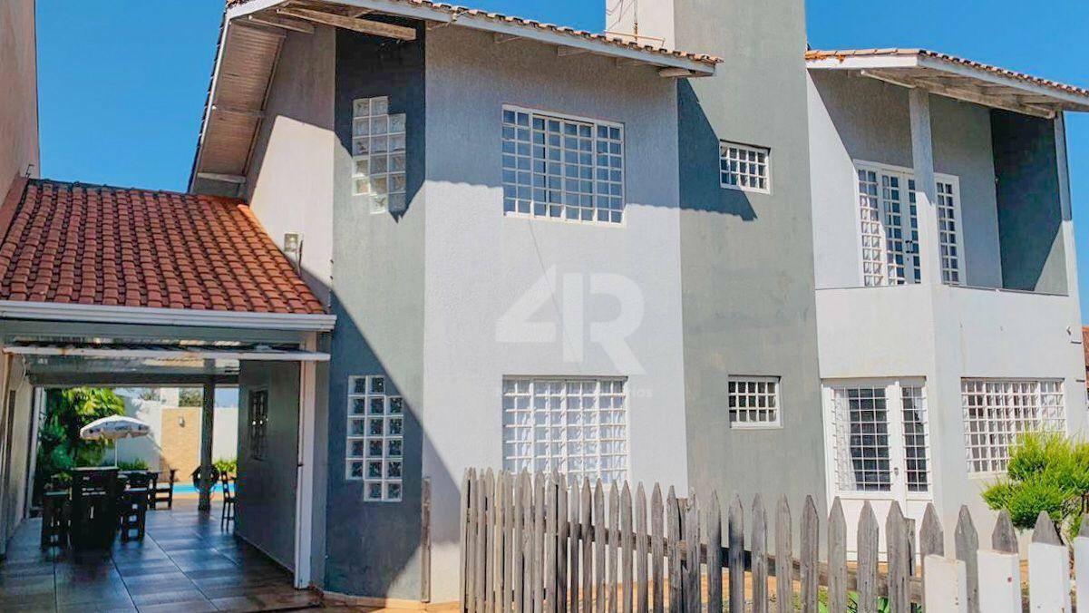 Sobrado à venda com 3 quartos, 211m² - Foto 3