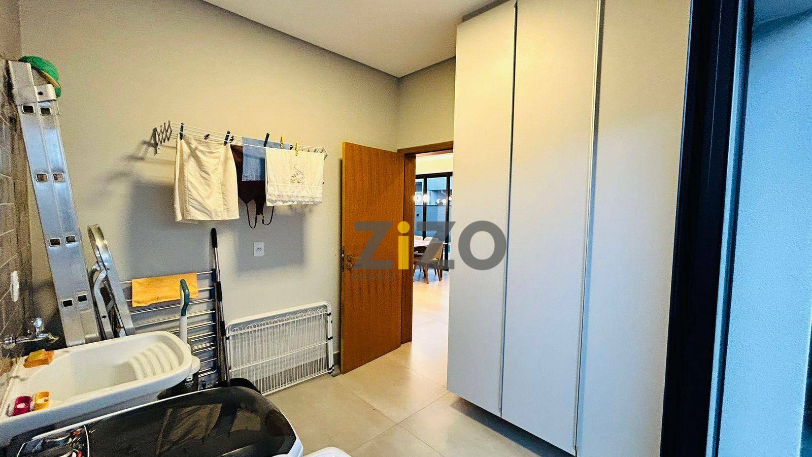 Casa de Condomínio à venda com 4 quartos, 323m² - Foto 26