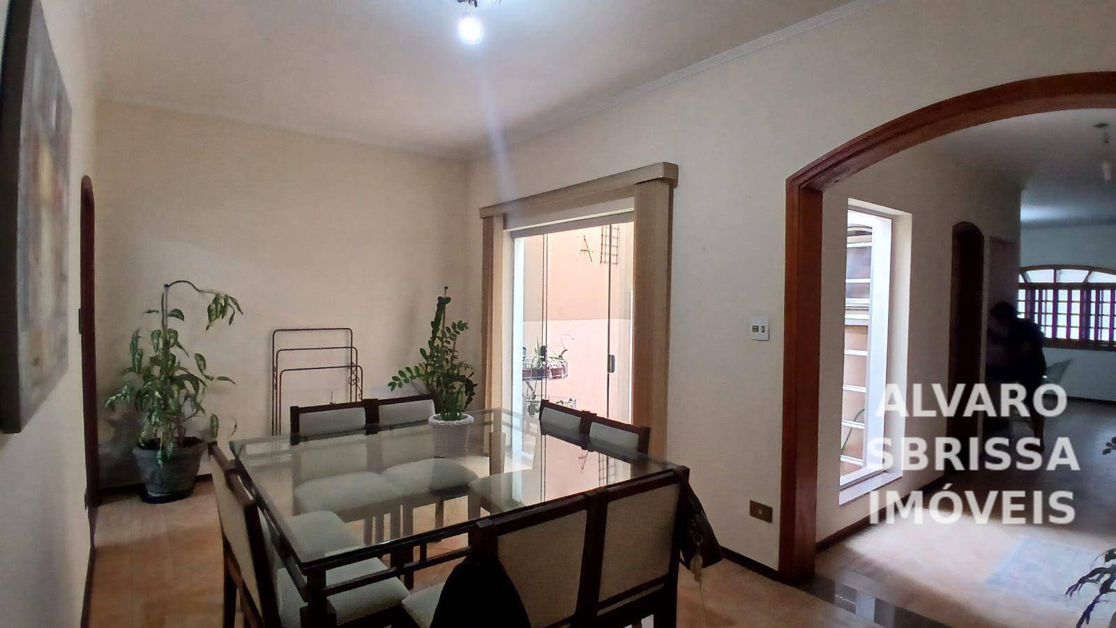 Casa à venda com 3 quartos, 216m² - Foto 12