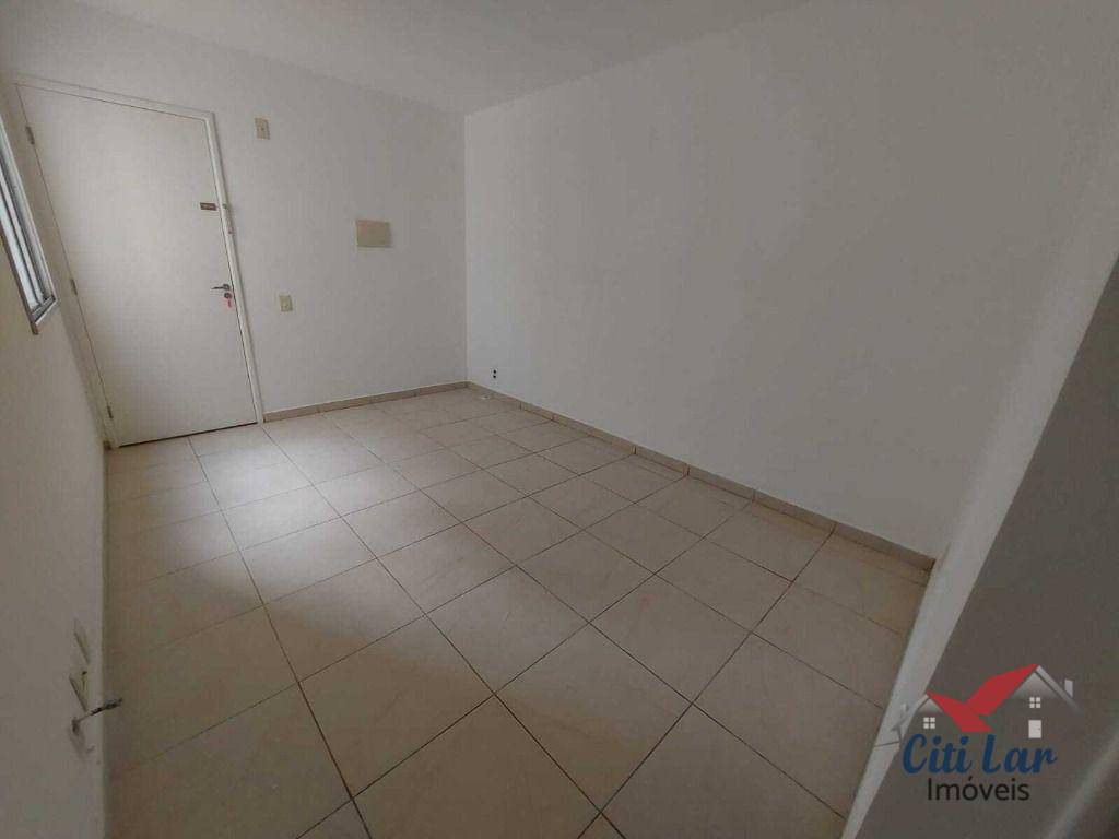 Apartamento à venda com 2 quartos, 45m² - Foto 4