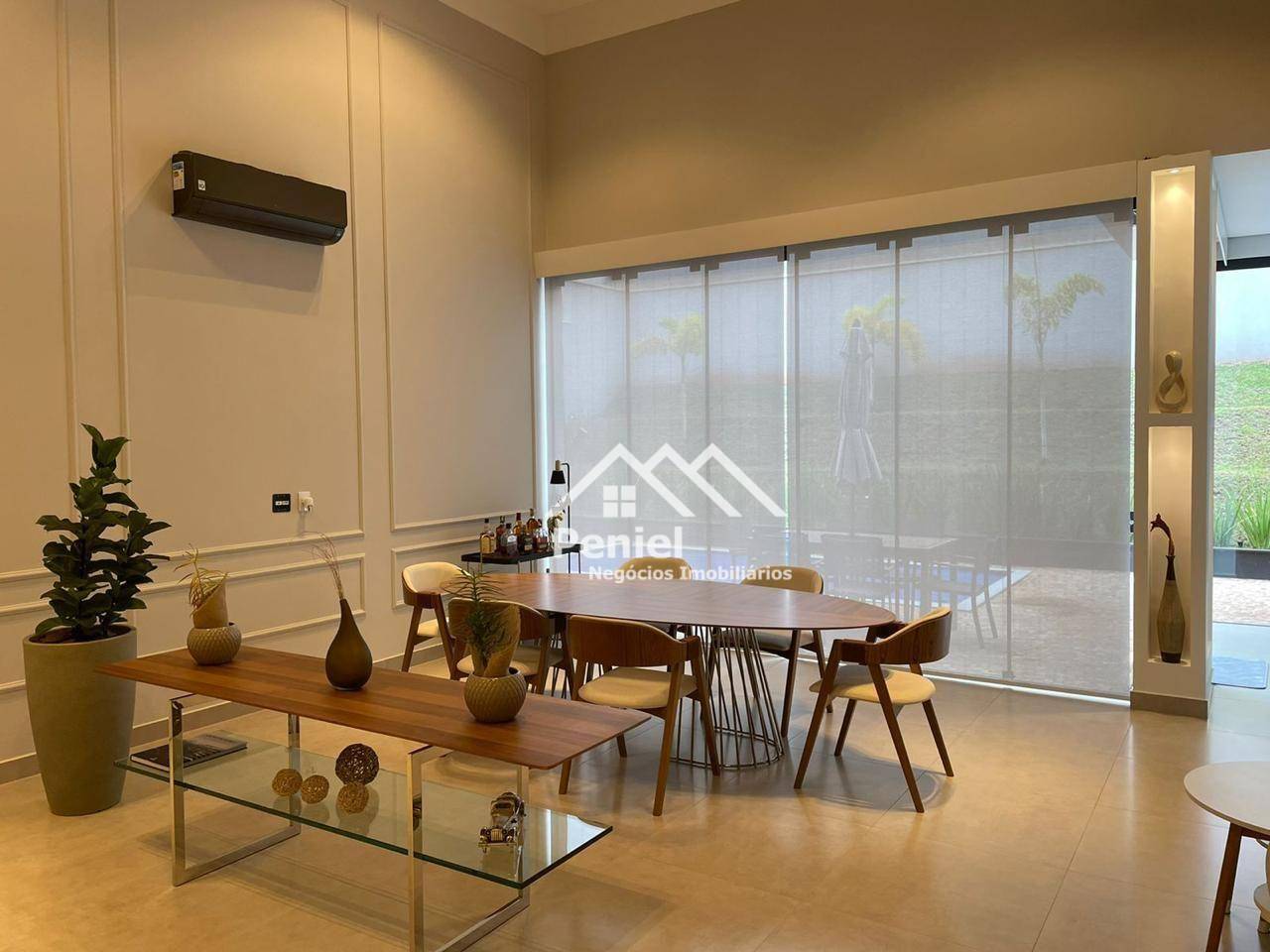 Casa de Condomínio à venda com 3 quartos, 273m² - Foto 1
