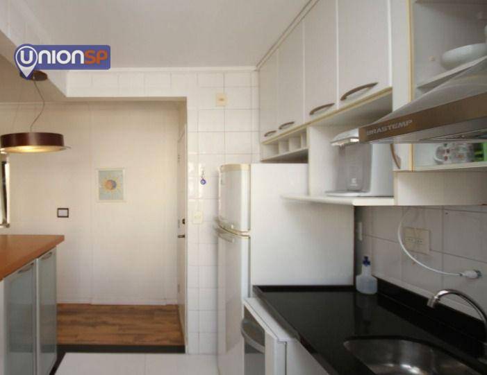 Apartamento à venda com 2 quartos, 58m² - Foto 7