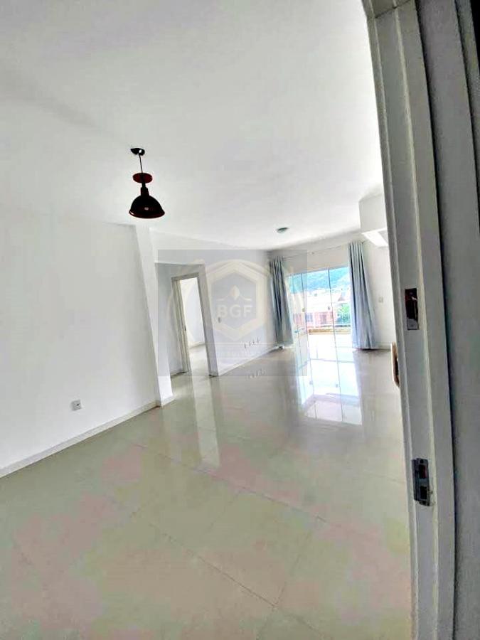 Apartamento à venda com 2 quartos, 83m² - Foto 6