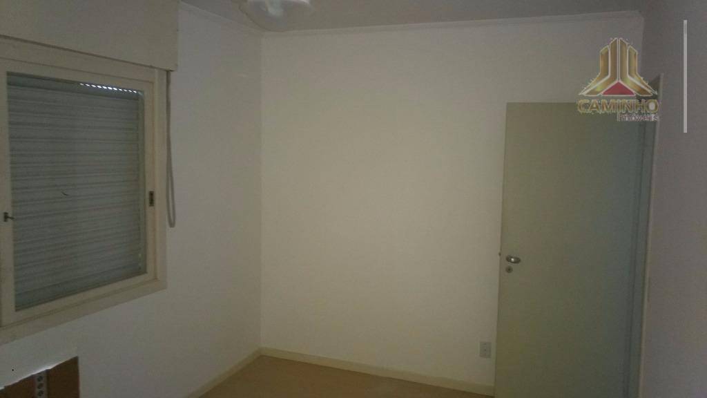 Apartamento à venda com 2 quartos, 71m² - Foto 4