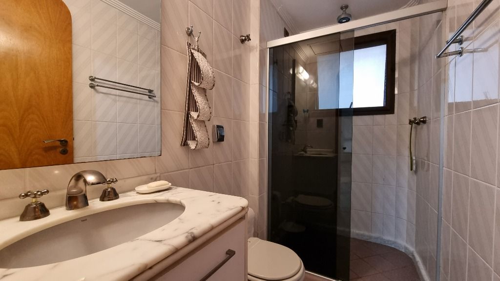 Apartamento à venda com 3 quartos, 130m² - Foto 19