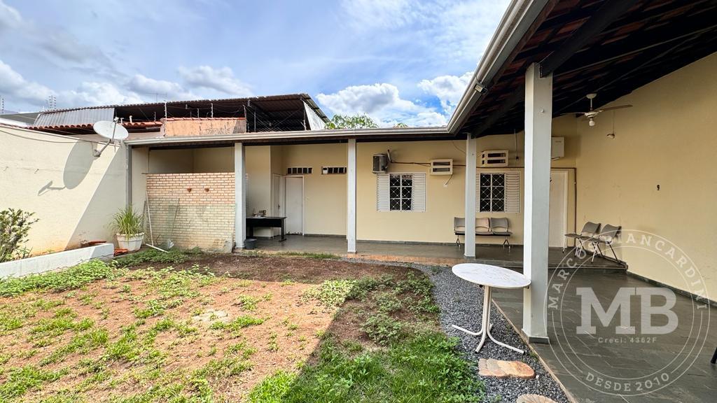 Prédio Inteiro à venda com 4 quartos, 237m² - Foto 13