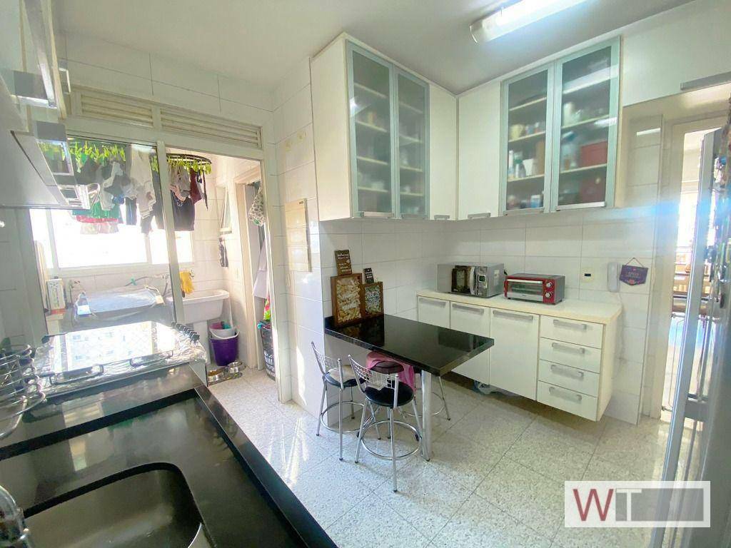 Apartamento à venda com 3 quartos, 130m² - Foto 15