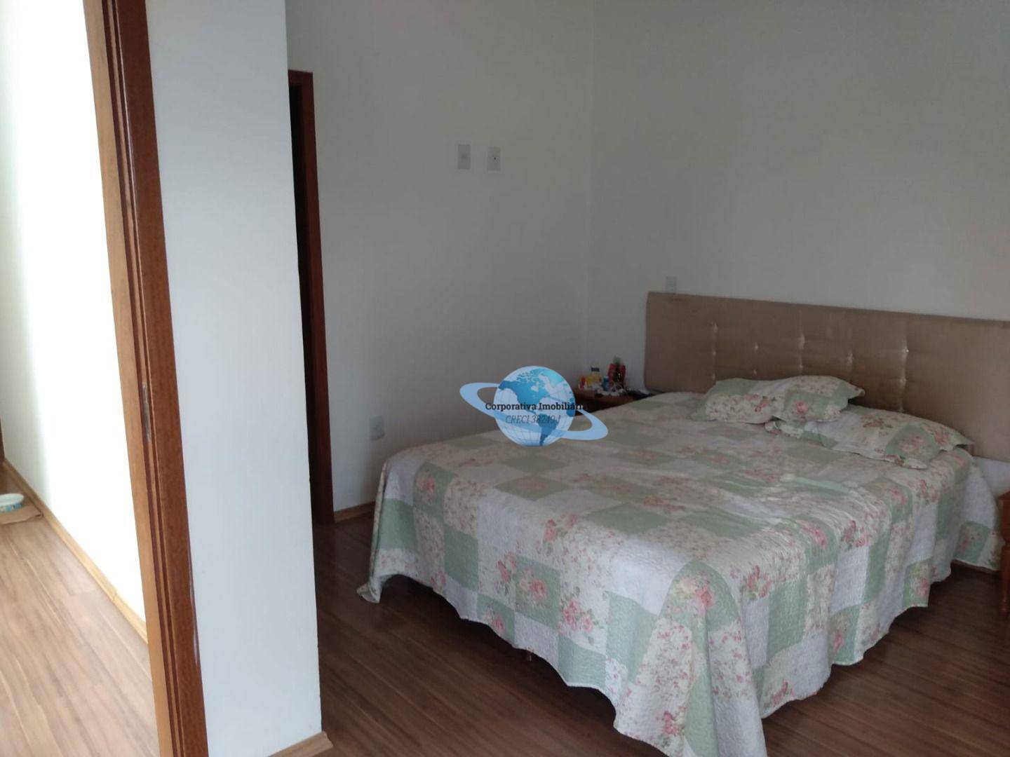 Casa de Condomínio à venda com 3 quartos, 250m² - Foto 12