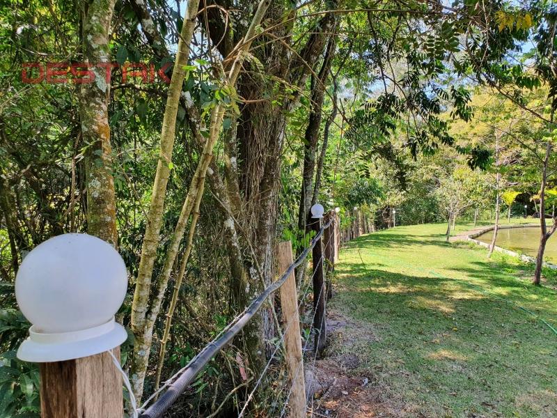 Fazenda à venda com 6 quartos, 600m² - Foto 17