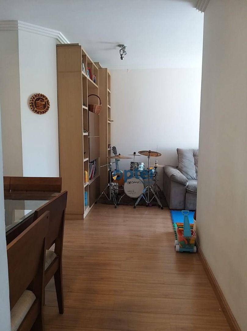 Apartamento à venda com 3 quartos, 70m² - Foto 13