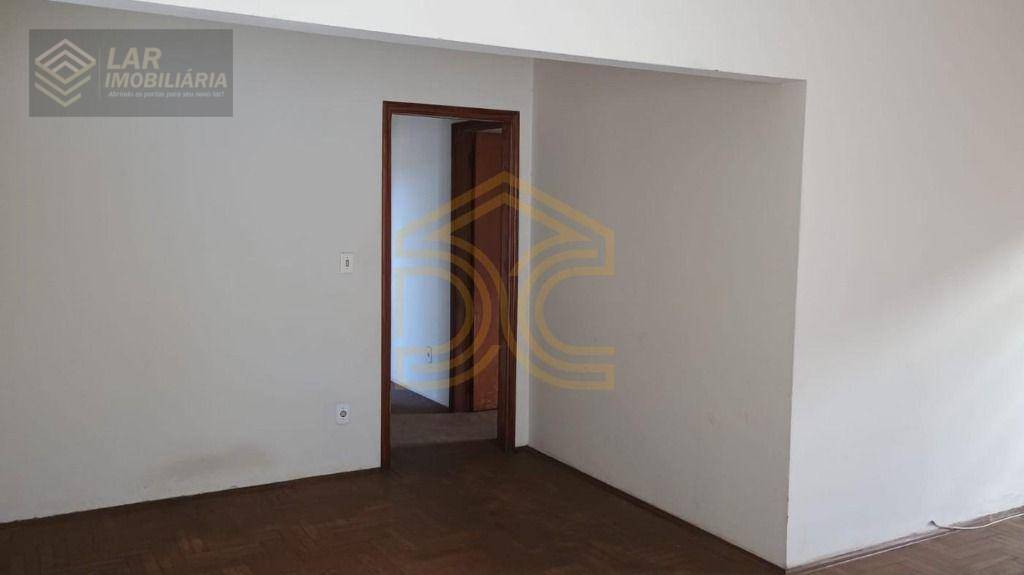 Casa para alugar com 3 quartos, 263m² - Foto 20