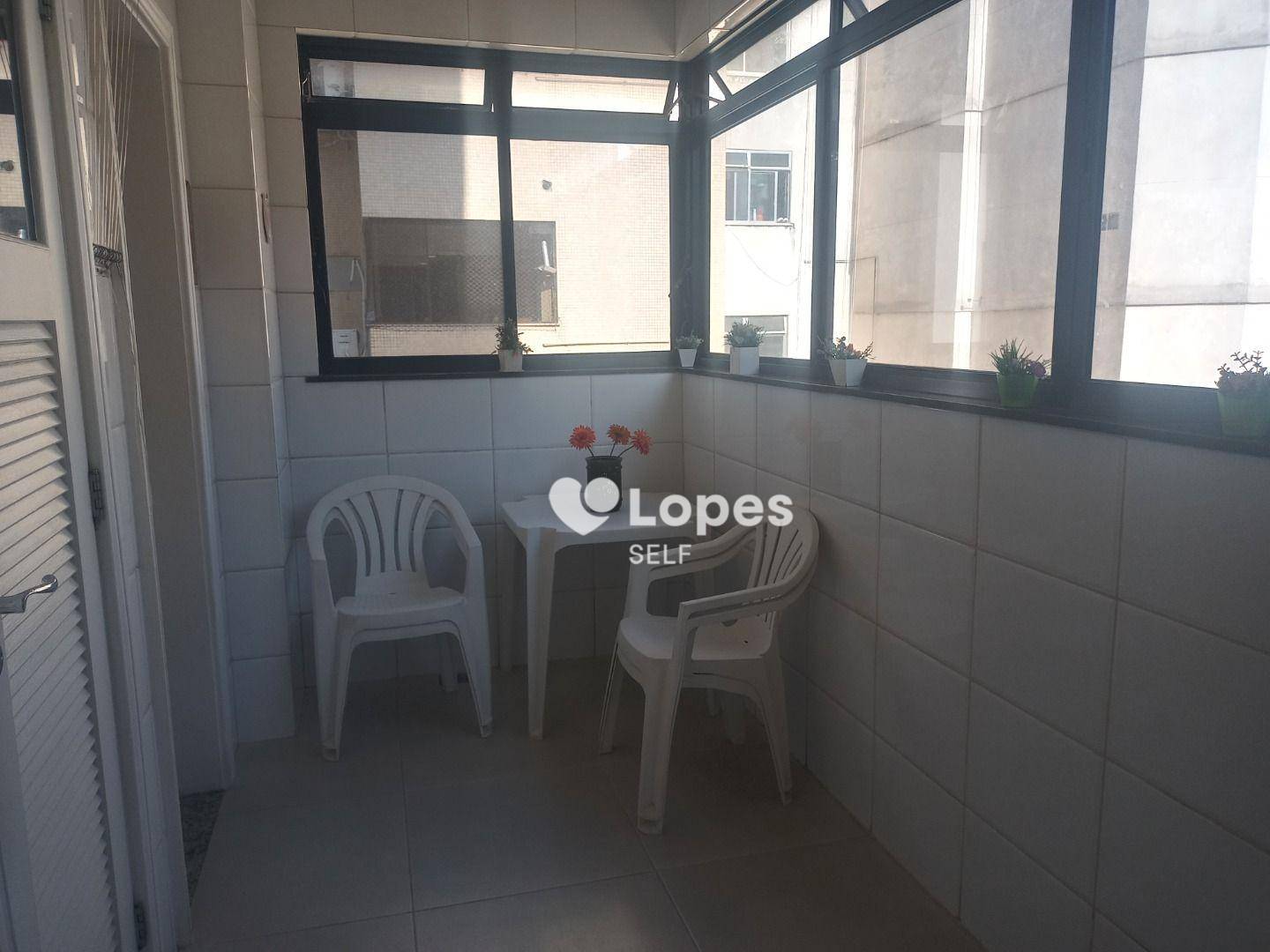 Apartamento à venda com 4 quartos, 150m² - Foto 15