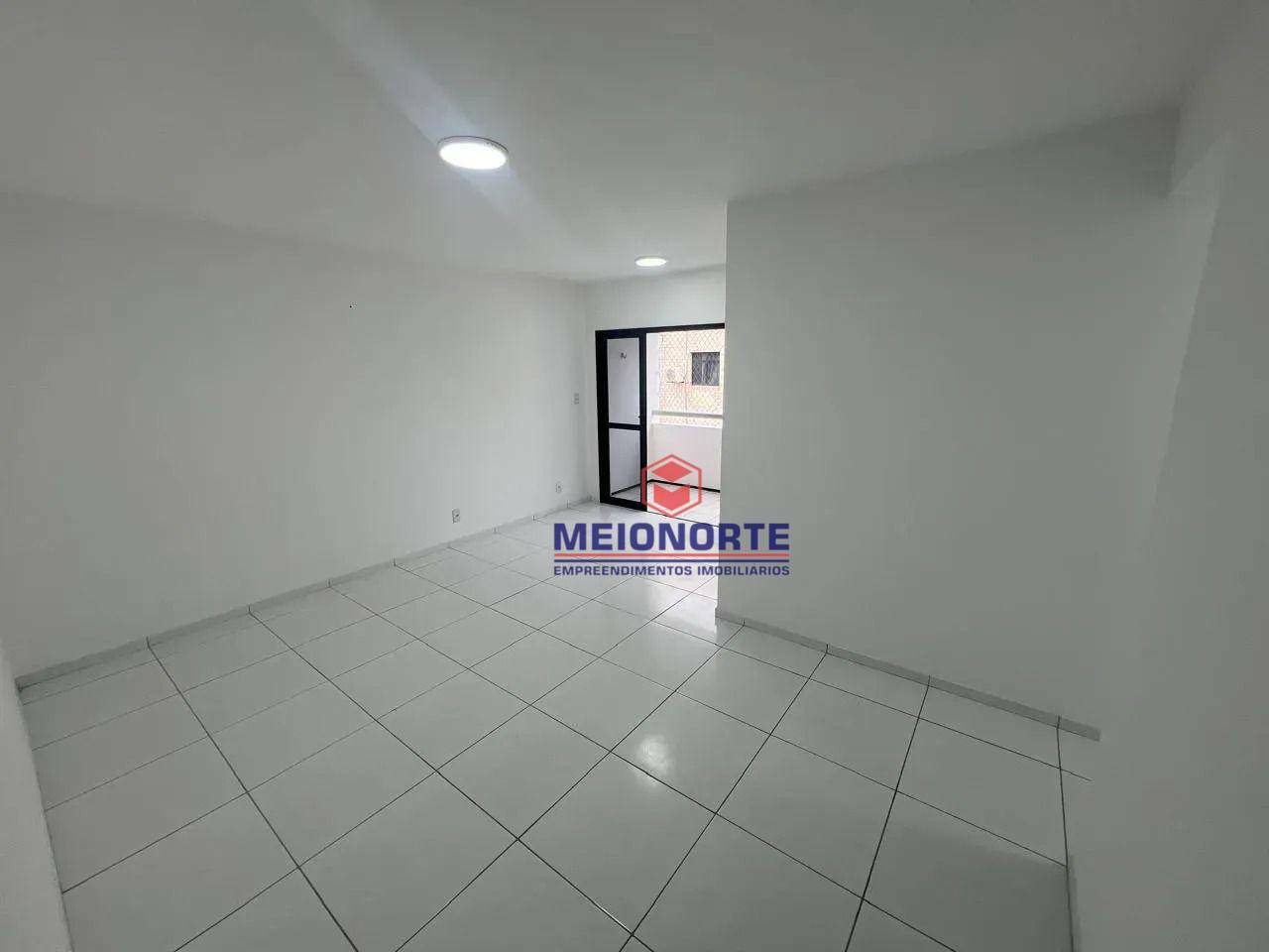 Apartamento à venda com 2 quartos, 78m² - Foto 2