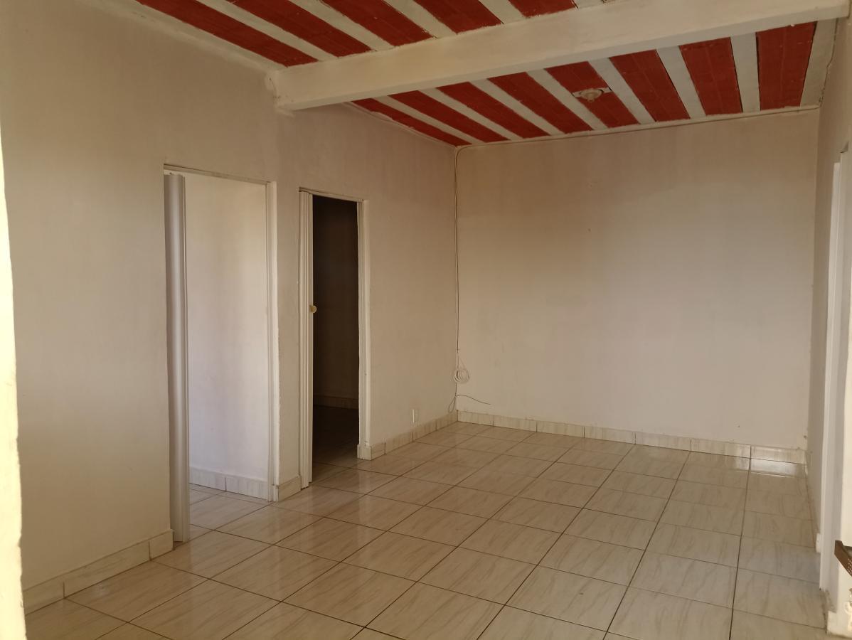 Casa à venda com 9 quartos, 225m² - Foto 10