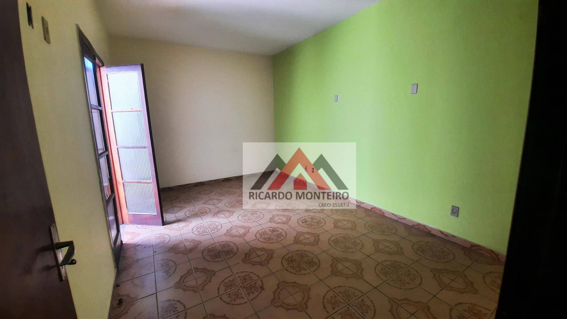 Casa à venda e aluguel com 6 quartos, 199m² - Foto 4