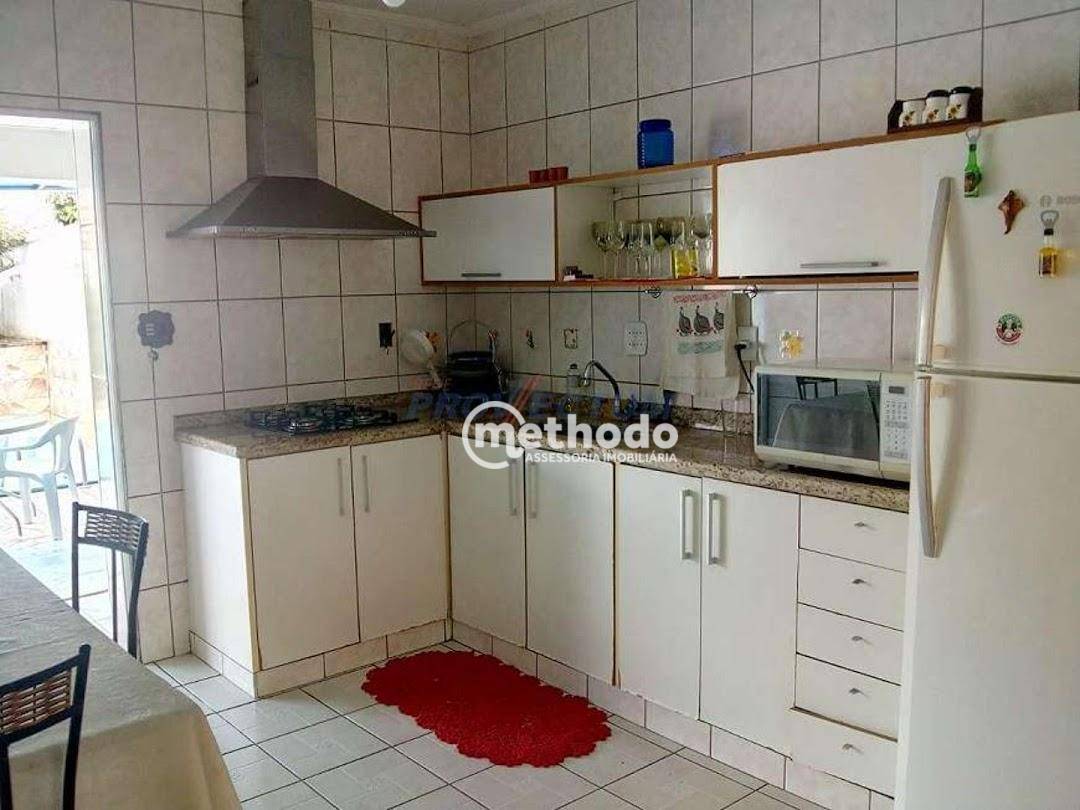 Casa à venda com 5 quartos, 193m² - Foto 3