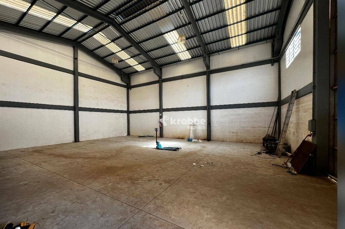 Depósito-Galpão-Armazém para alugar, 400m² - Foto 4