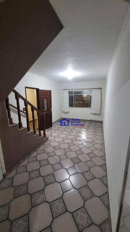 Sobrado à venda com 3 quartos, 250m² - Foto 4