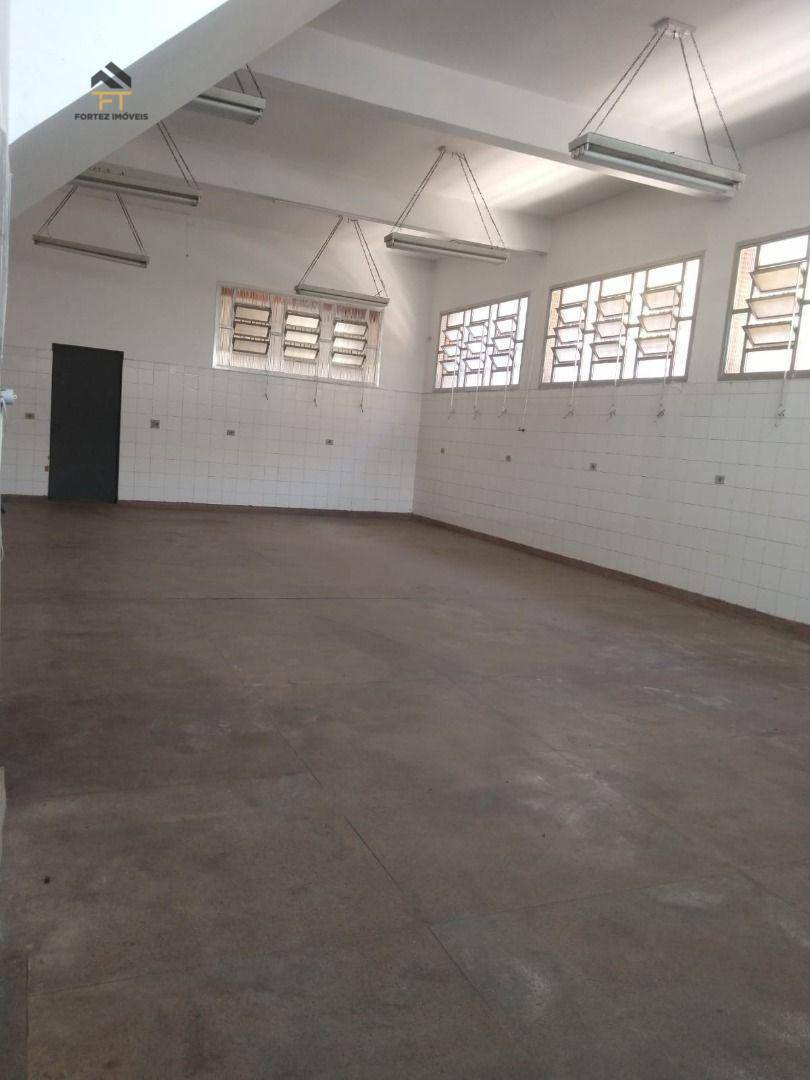 Casa à venda com 3 quartos, 266m² - Foto 8