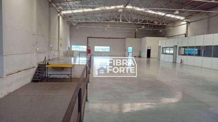 Depósito-Galpão-Armazém para alugar, 1000m² - Foto 1