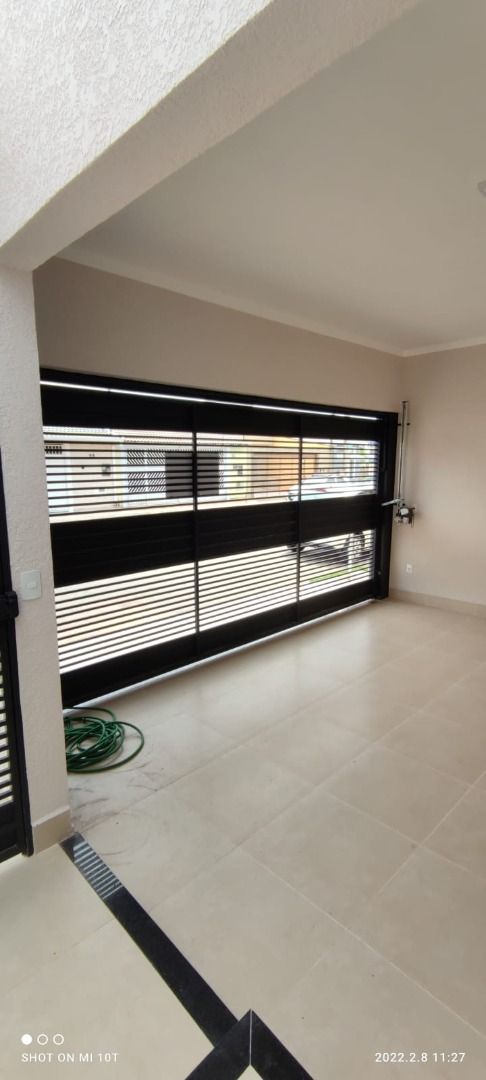 Casa à venda com 3 quartos, 118m² - Foto 2