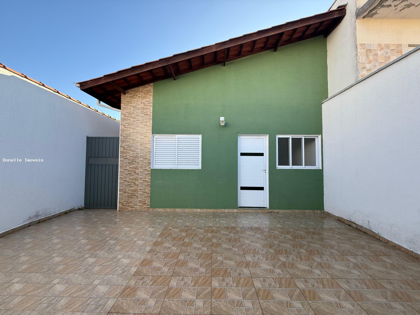 Casa para alugar com 2 quartos, 125m² - Foto 3