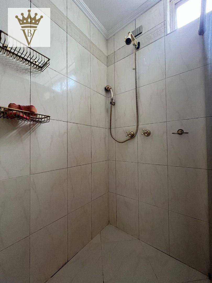 Apartamento à venda com 3 quartos, 200m² - Foto 16