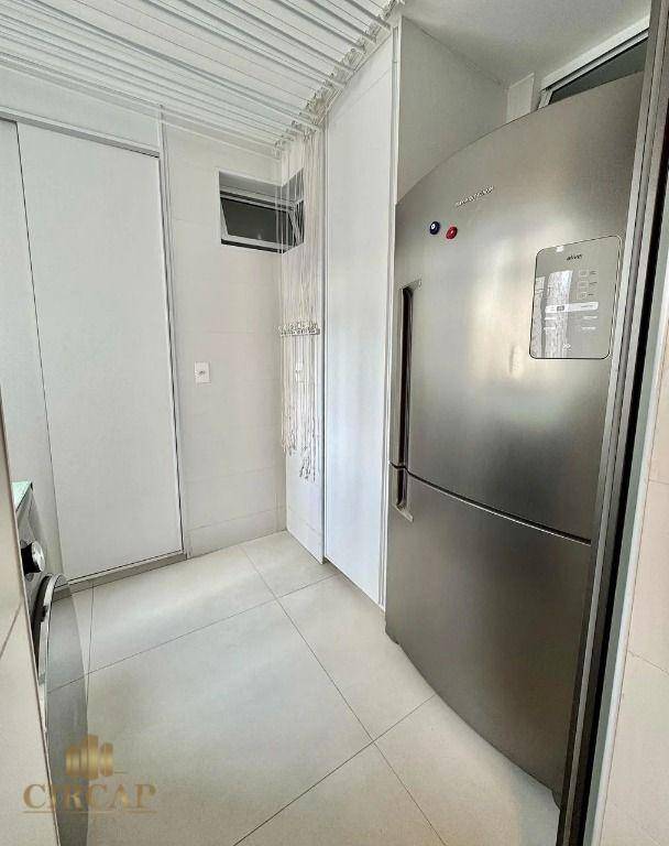 Apartamento à venda com 3 quartos, 94m² - Foto 8