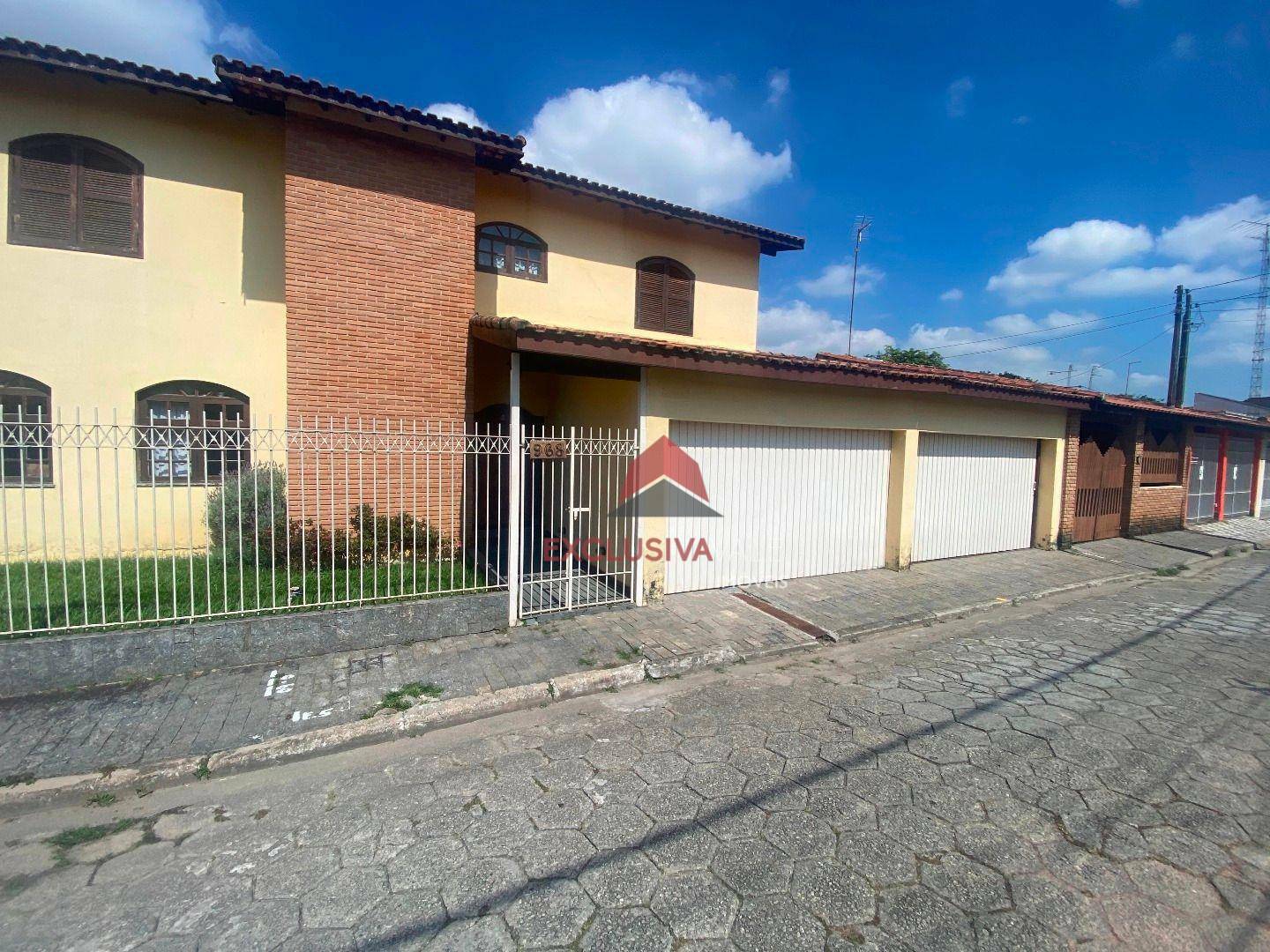 Casa à venda com 5 quartos, 320m² - Foto 2