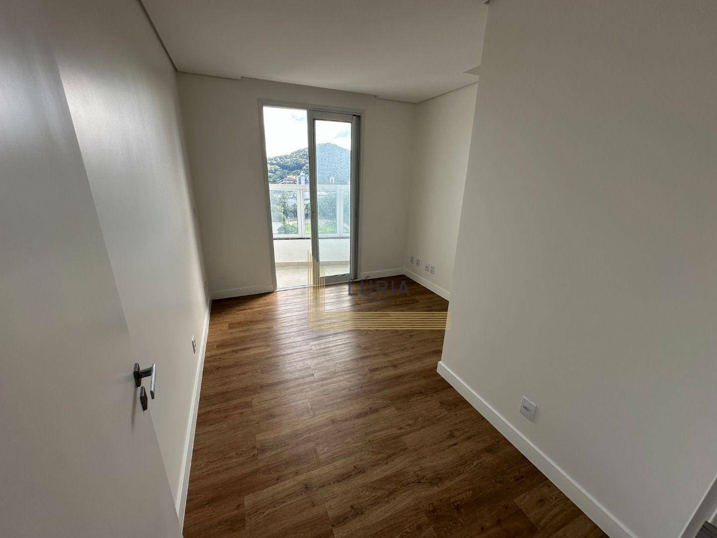 Apartamento à venda com 3 quartos, 125m² - Foto 14