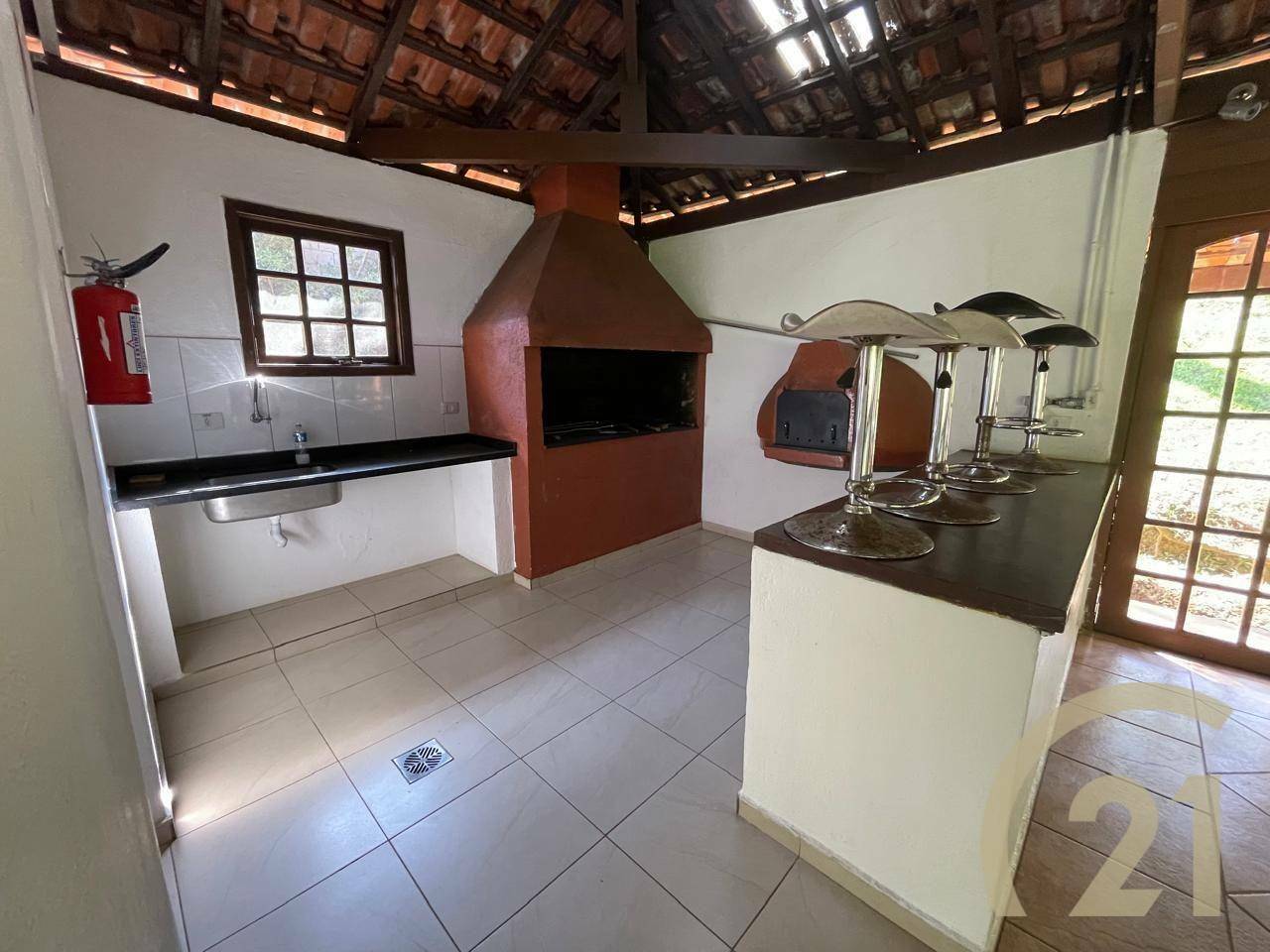 Casa de Condomínio para alugar com 5 quartos, 261m² - Foto 43