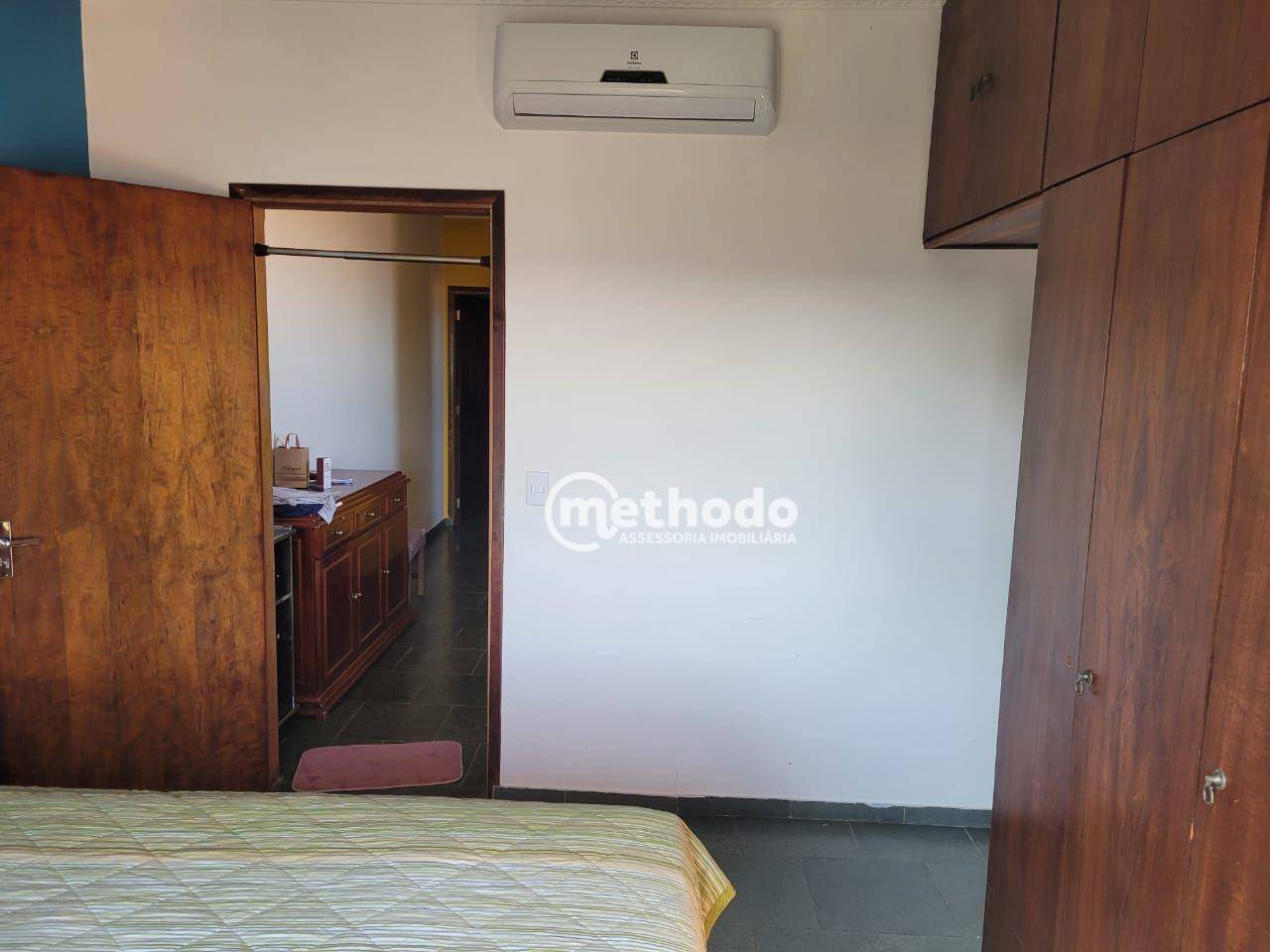 Casa à venda com 4 quartos, 180m² - Foto 12