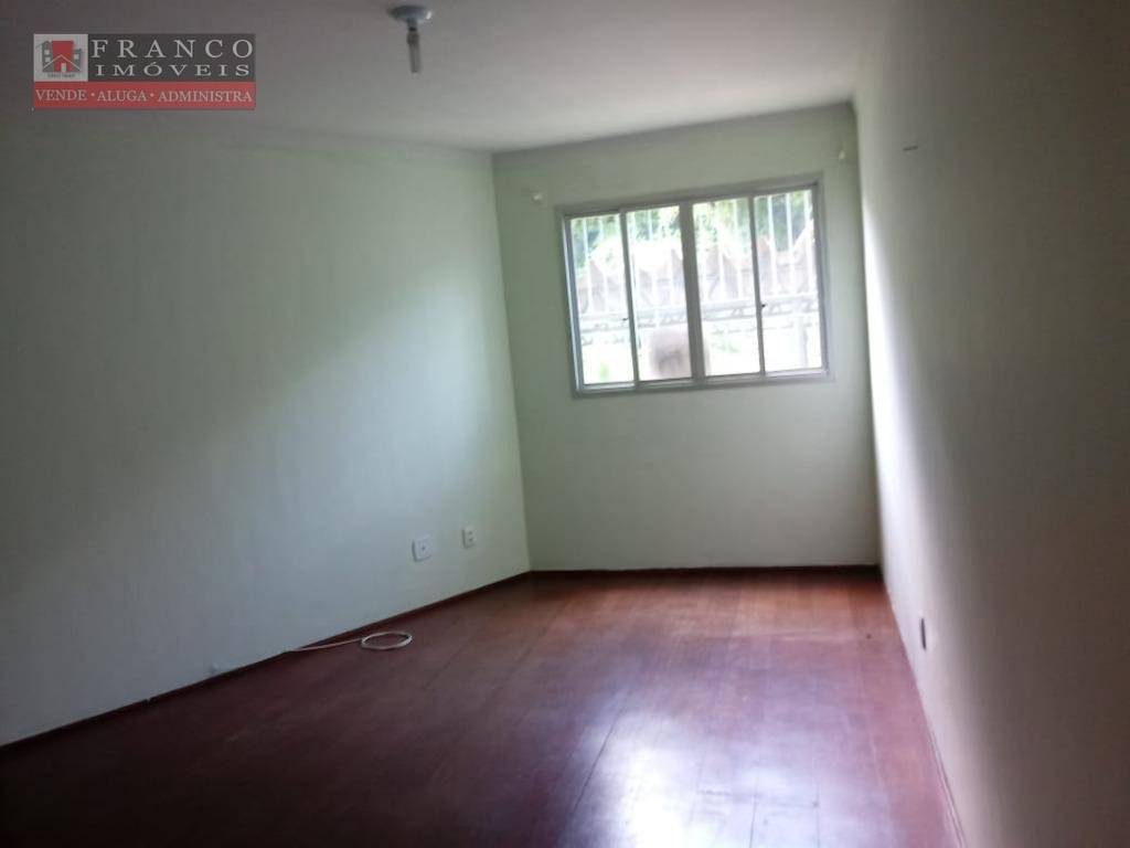 Apartamento à venda com 2 quartos, 63m² - Foto 11