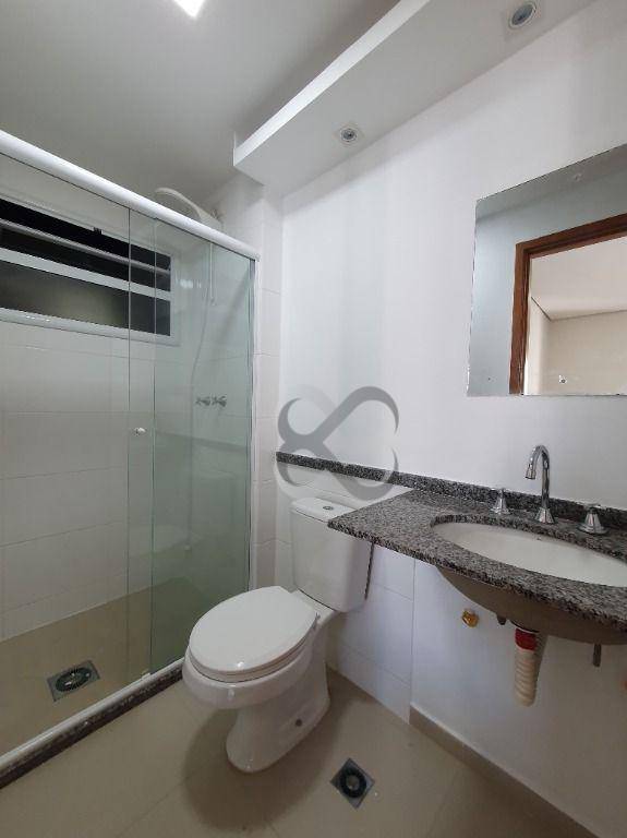 Apartamento para alugar com 2 quartos, 70m² - Foto 8
