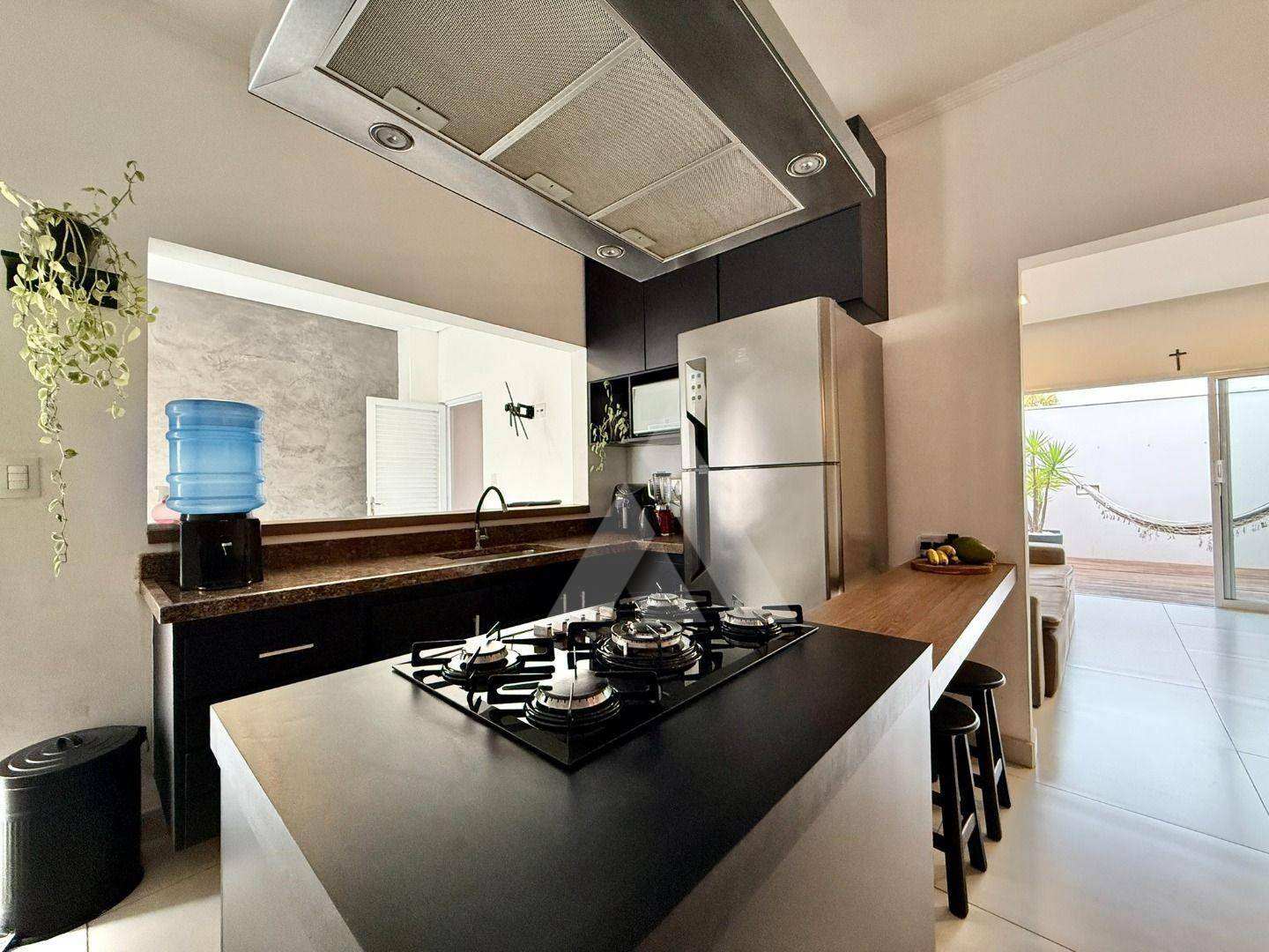 Casa à venda com 4 quartos, 215m² - Foto 16