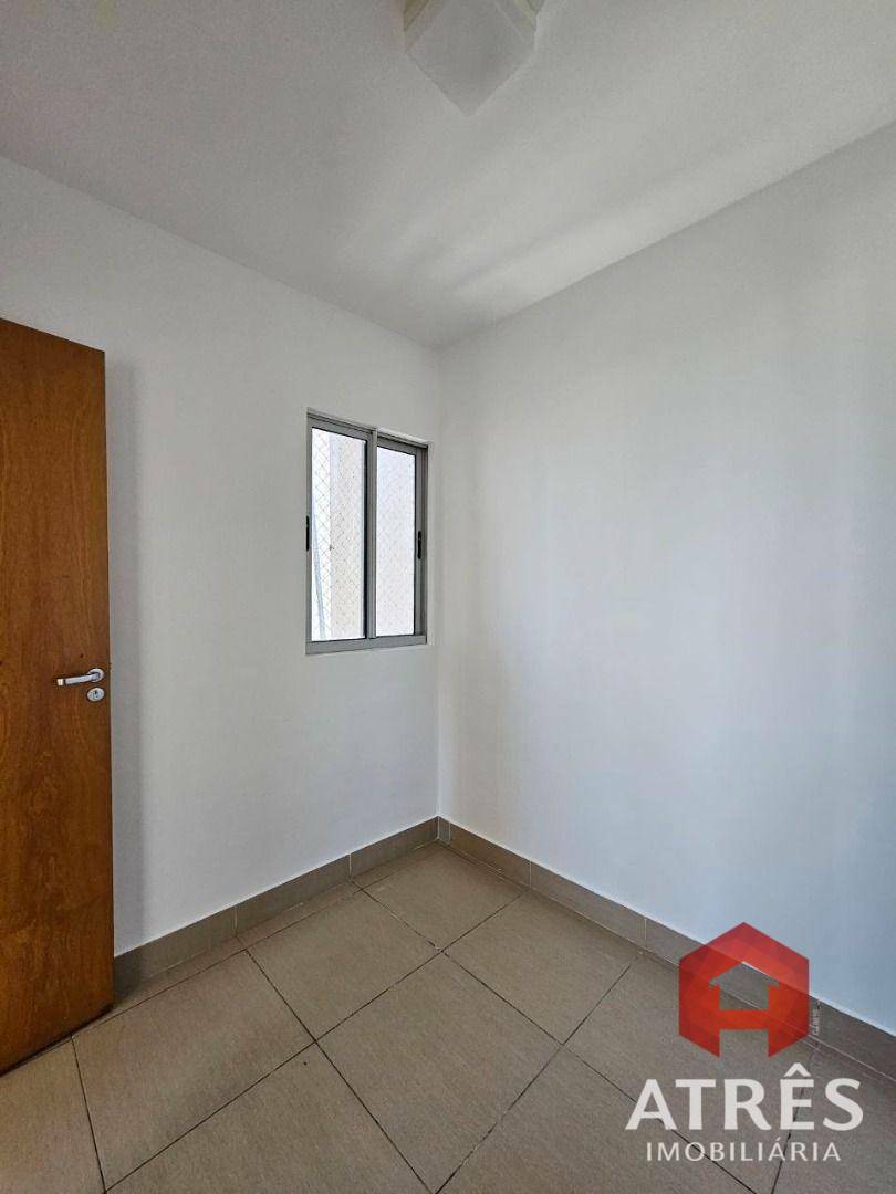 Apartamento para alugar com 3 quartos, 78m² - Foto 14