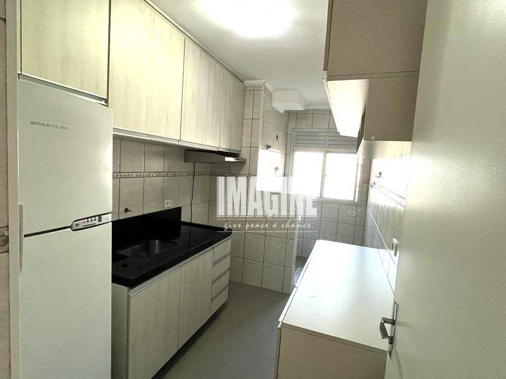 Apartamento à venda com 3 quartos, 65m² - Foto 6