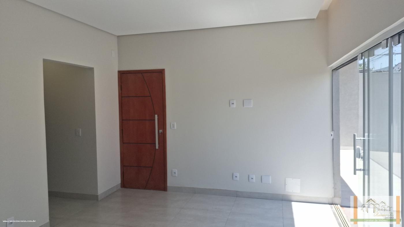 Casa à venda com 3 quartos, 360m² - Foto 6