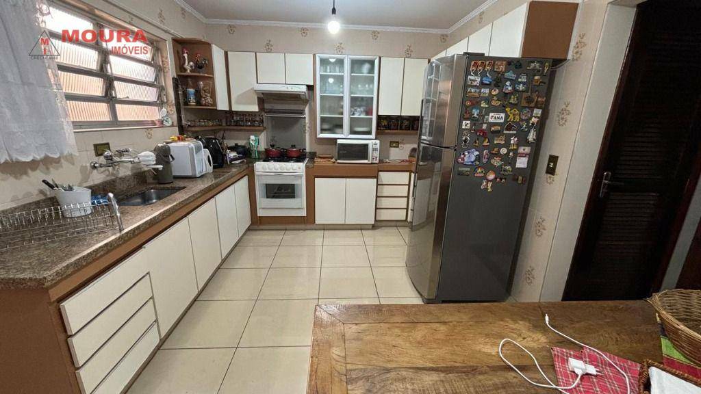 Sobrado à venda com 2 quartos, 140m² - Foto 11