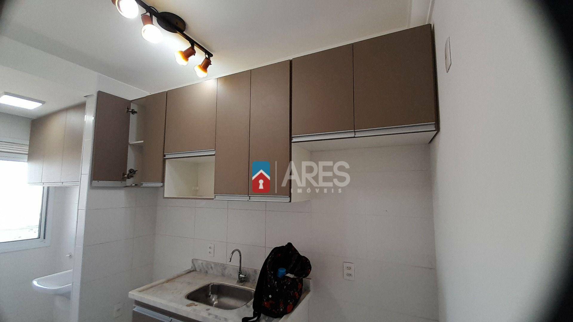 Apartamento para alugar com 2 quartos, 60m² - Foto 4