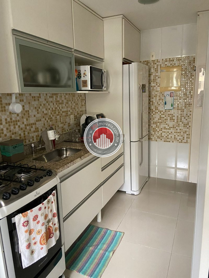 Apartamento à venda com 2 quartos, 75m² - Foto 14