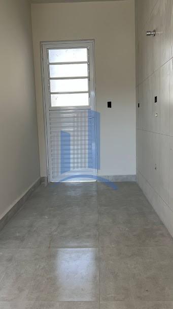 Casa à venda com 3 quartos, 55m² - Foto 8