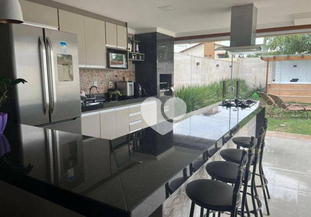 Casa de Condomínio à venda com 2 quartos, 250m² - Foto 12