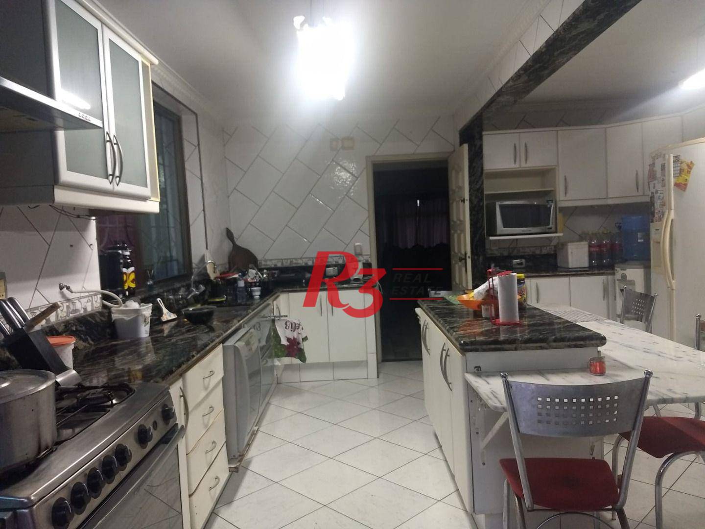 Sobrado à venda com 4 quartos, 200m² - Foto 6