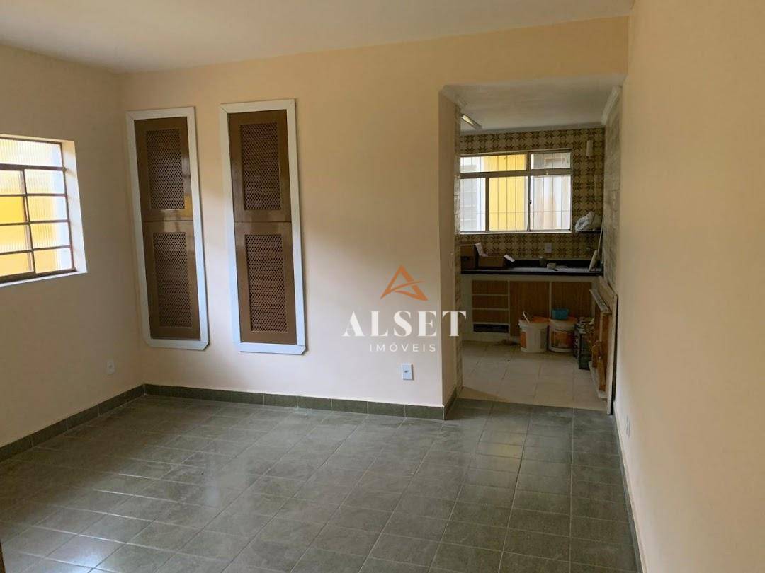 Sobrado à venda e aluguel com 3 quartos, 240m² - Foto 16