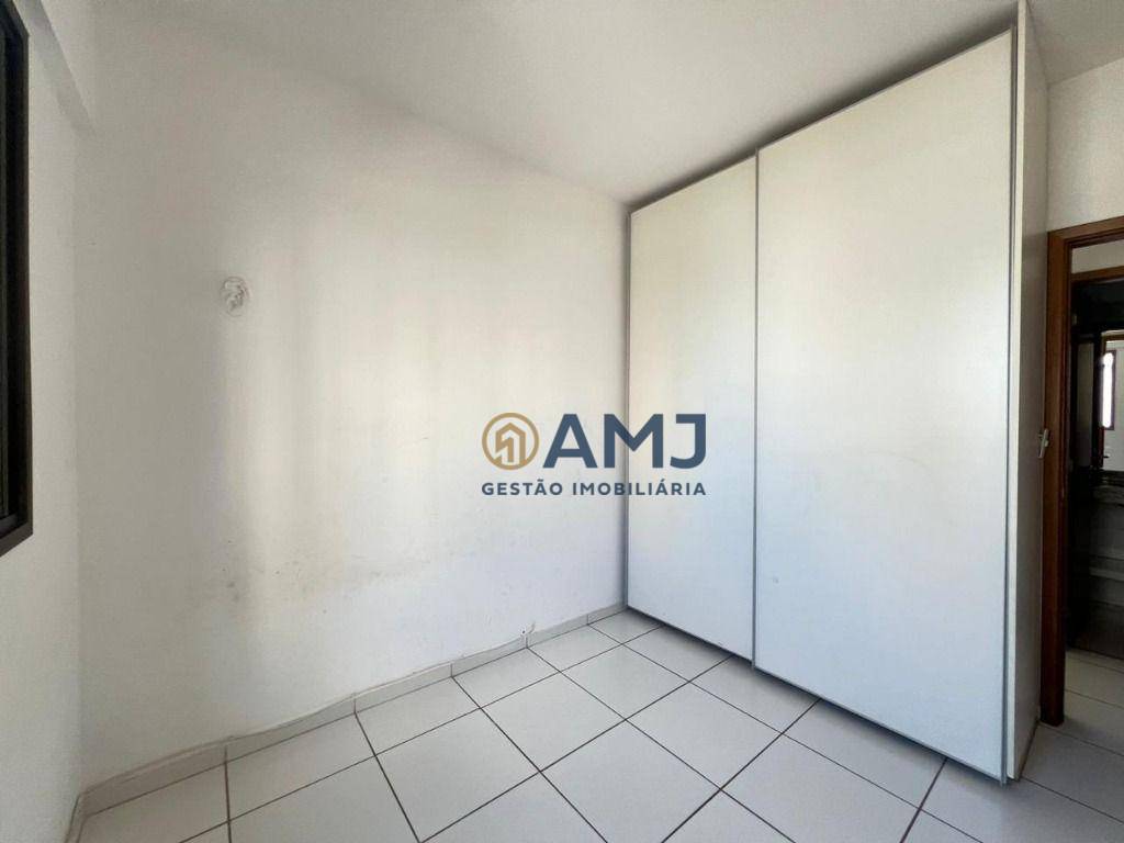 Apartamento à venda com 2 quartos, 66m² - Foto 11