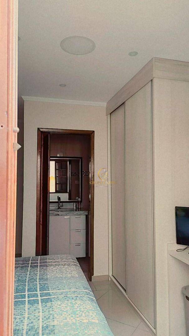 Sobrado à venda com 3 quartos, 195m² - Foto 4