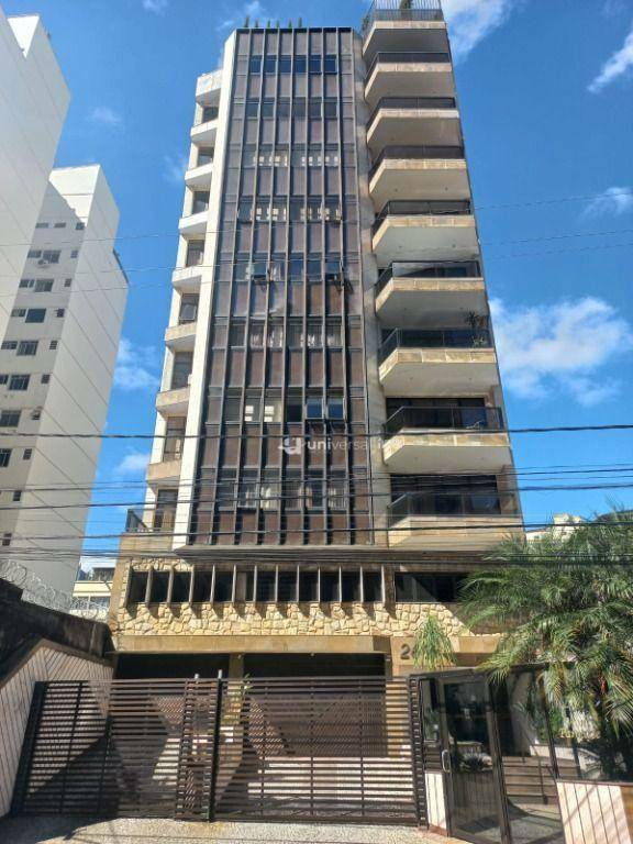 Apartamento à venda com 4 quartos, 220m² - Foto 1
